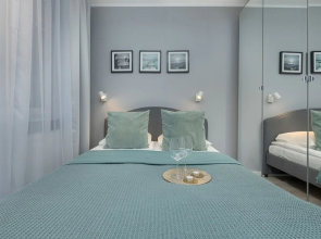 Four Seasons 2 Bedroom by Renters