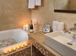 The Noverian Scenic Crete Hilltop Villa Resort & Spa