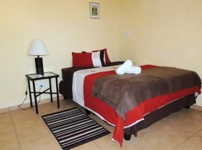 The Farmhouse B&B Beergarden CC