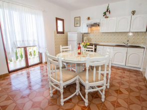 David - 20m From the Beach With Parking - A2