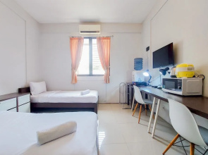Warm And Cozy Studio (No Kitchen) At Kubikahomy Apartment