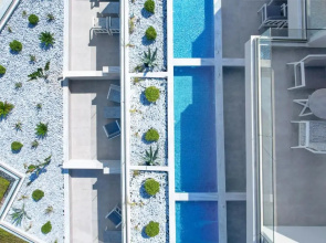 Aloe Elegant Suites