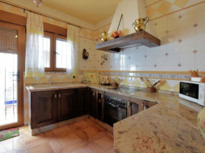 Rustic House With Swimming Pool, Beautifully Situated in Priego de Còrdoba