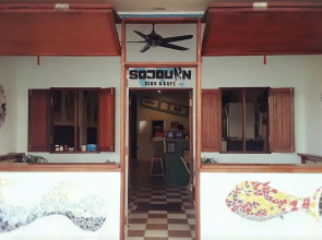 Sojourn Beds & Cafe - Hostel
