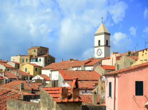 Apartment in Capoliveri Near Sandy Beaches