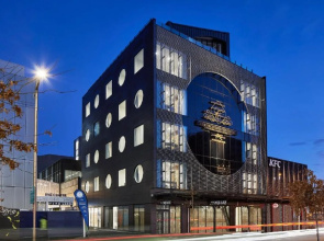 Christchurch City Hotel