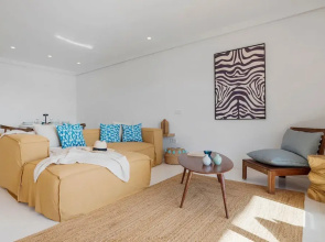 Panoramic Flat in Casares M56