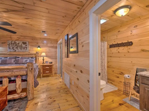 Broken Bow Bungalow - Relaxed Retreat With Deck!