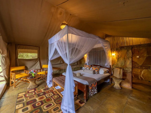 Sentrim Mara Game Lodge