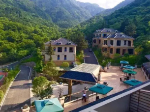 Tiantangzhai Holiday Hotel