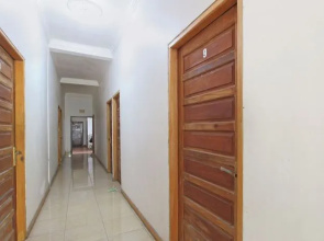 OYO 92821 Wisma Zahira 2 Syariah
