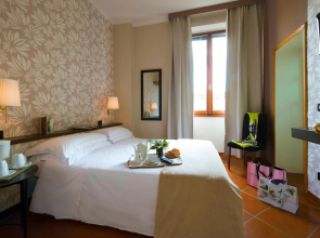 De La Pace, Sure Hotel Collection by Best Western