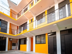 Oyo Hotel D Leon
