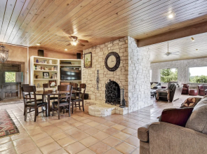 7BR 5 5BA Spicewood Sanctuary by RedAwning