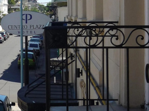 Centro Plaza Hotel