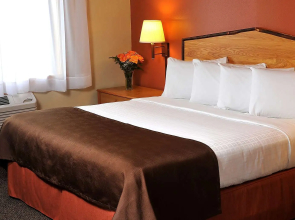 AmericInn by Wyndham Oswego