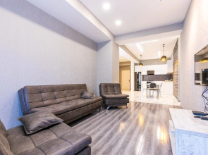 Apartment on Saakadze Square