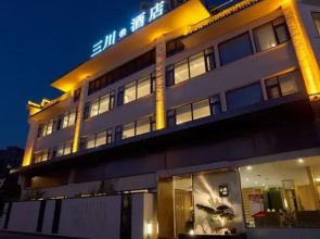 Sanchuan Song Hotel