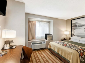 Super 8 Schenect/Albany Area