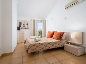 Vila Sol Golf Apartment by Ideal Homes