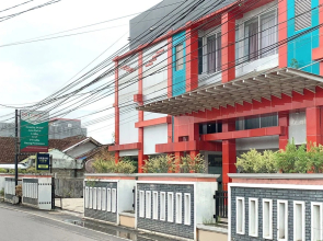 Urbanview Hotel Niraz Banjarmasin by RedDoorz