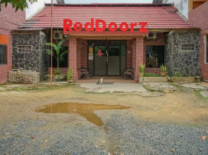 RedDoorz Syariah Near Taman Murjani 2