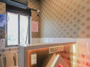OYO 79073 Collection O Hotel Dove Residency