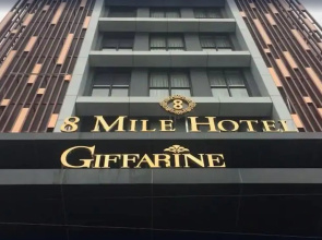 8 Mile Hotel