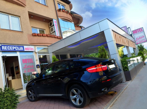 Garni Hotel Lotos