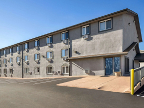 Super 8 by Wyndham Columbus/Edinburgh