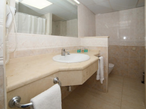 Aparthotel PYR Fuengirola