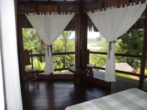 Eco Rainforest House