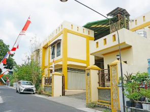 Oyo 91580 Kost Bougenville Syariah