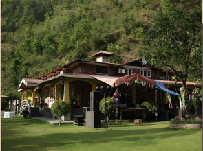 StayVista at Countryville