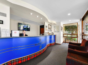 William Macintosh Motor Lodge
