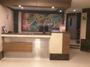 Hotel Raj Towers