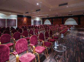 Jasmine Palace Resort & Spa