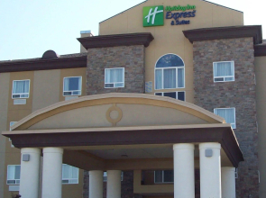 Holiday Inn Express Airport-Calgary by IHG