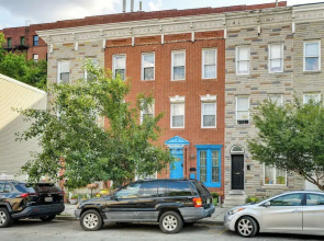 Quirky Baltimore Townhome ~ 2 Mi to Inner Harbor