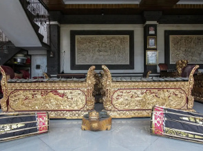 Two Mades Gamelan Studio Guest House
