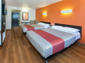 Motel 6 Los Angeles, CA - Los Angeles - LAX