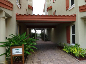 Queen's Gate Resort