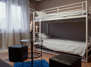 4.Friends Hostel