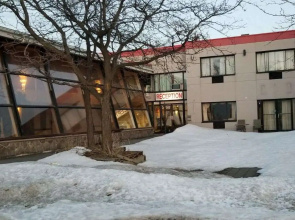 Baymont by Wyndham Montreal Airport