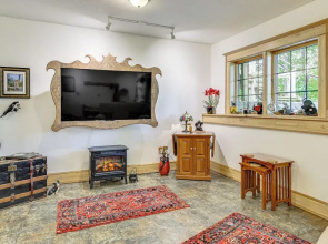 On-site Trails: Rock River Retreat in Jefferson!