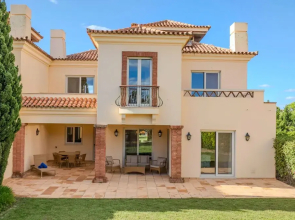 Monte Rei 2 bed Linked Villa