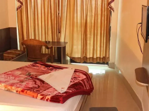 Larica Holiday Inn Tarapith