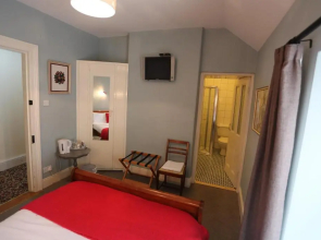 Rolling Wave Guesthouse