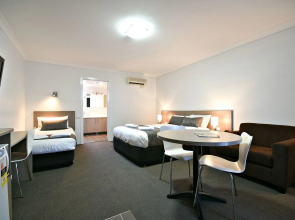 The Aberdeen Motel