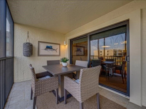 Sea Oats 243 2 Bedroom Condo by RedAwning